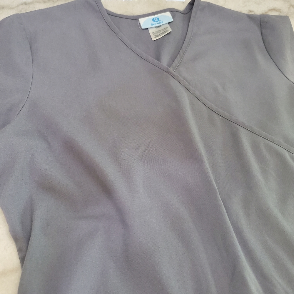 Gray Scrub Top - Picture 3 of 8